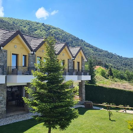 Sofra E Shpatit Hotel Elbasan Exterior photo